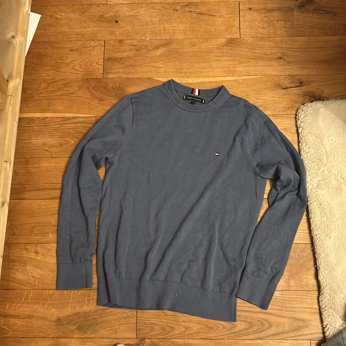 Blå tröja från Tommy Hilfiger XS
