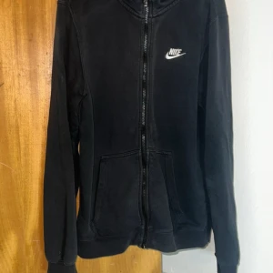 Nike Hoodie - Äkta Nike Hoodie med luva. Bra skick Storlek S