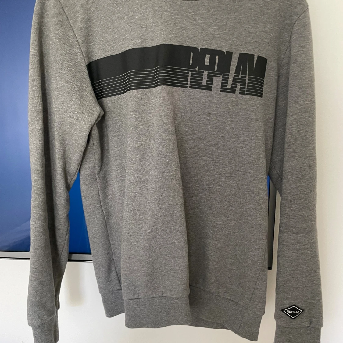 Replay crewneck tröjor i grått och svart - 1