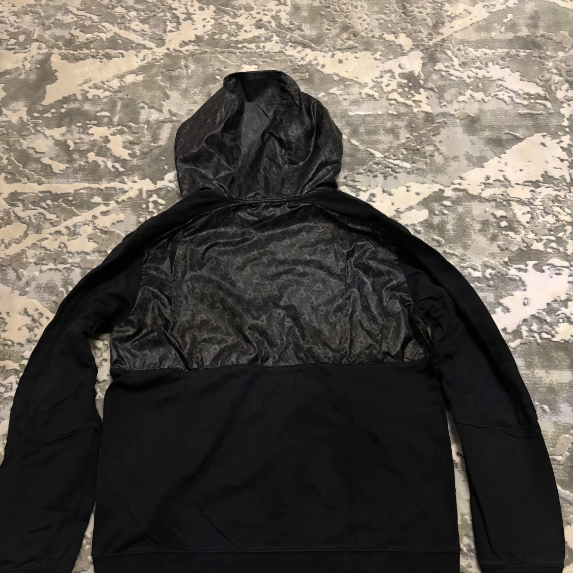 Svart EA7 hoodie med halv dragkedja - 1