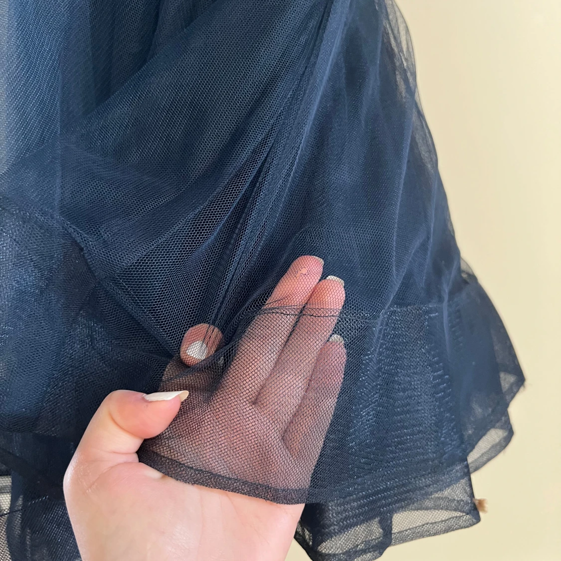 Marinblå balklänning med paljetter - 2