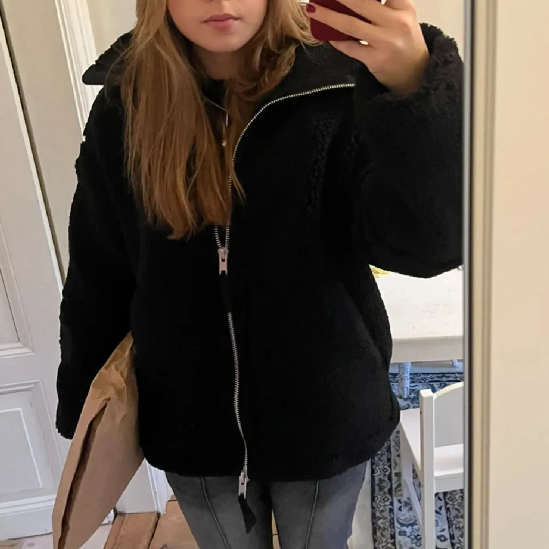 Svart teddyjacka med dragkedja - 3