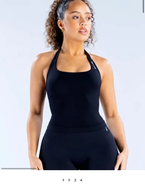 DFYNE top - Snygg topp från DFYNE, helt oanvänd. Säljer pågrund av att den inte passa, endast testad