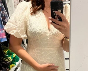 Vit lång klänning - Använder ej 