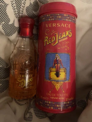 Parfym - Versace red jeans woman parfym 