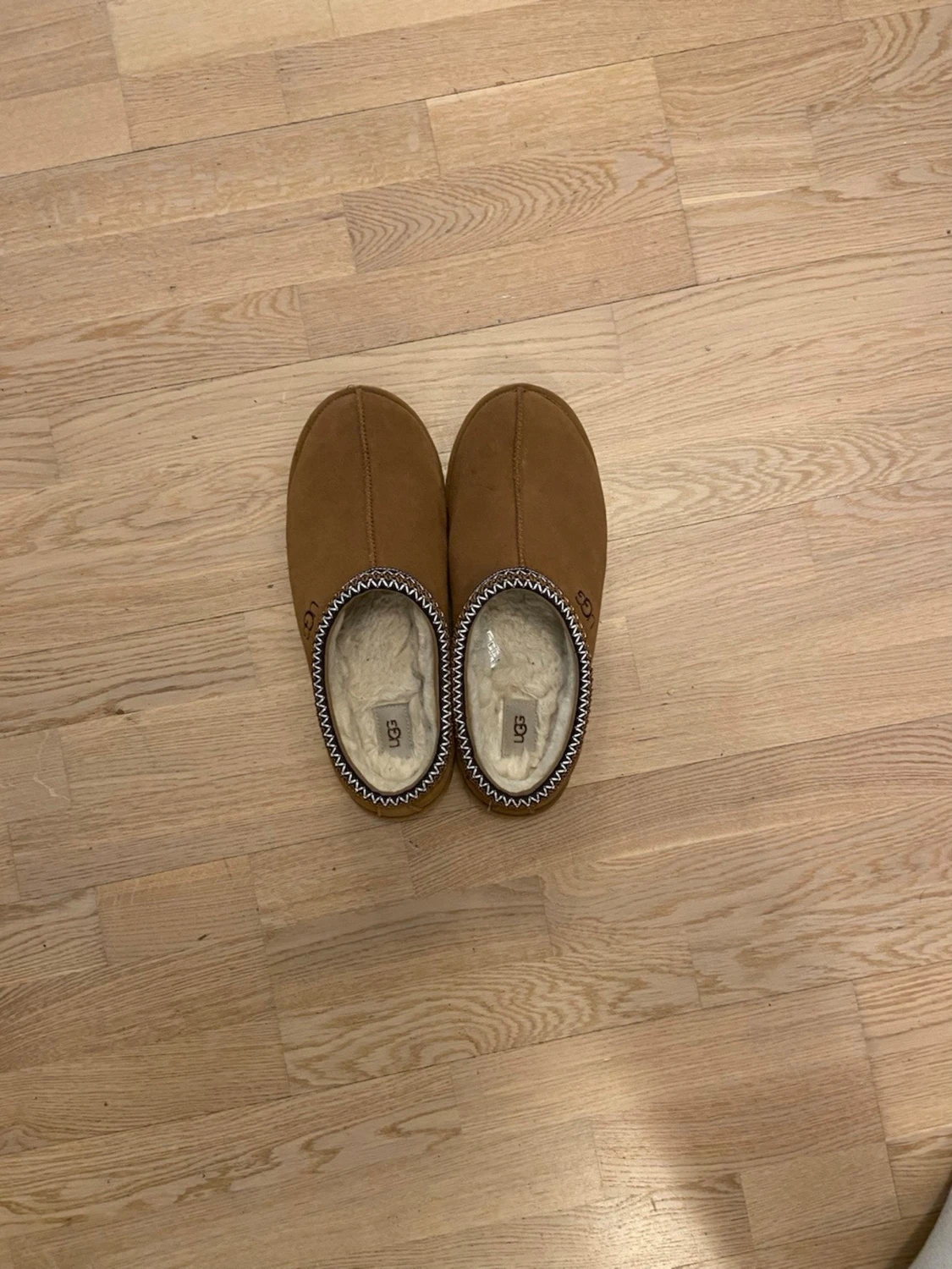UGG Tasman - 2