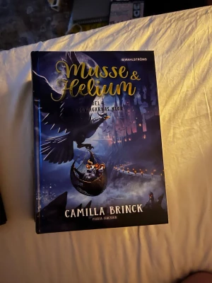 Musse & Helium del 4 - Av Camilla Brinck. Jag har även de andra 4 böckerna i första serien. Du kan köpa alla för 180kr, meddela mig bara. Pris kan diskuteras💕