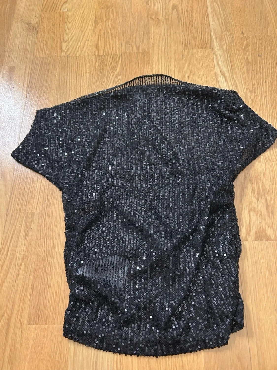 Svart paljettopp med kort ärm - 1