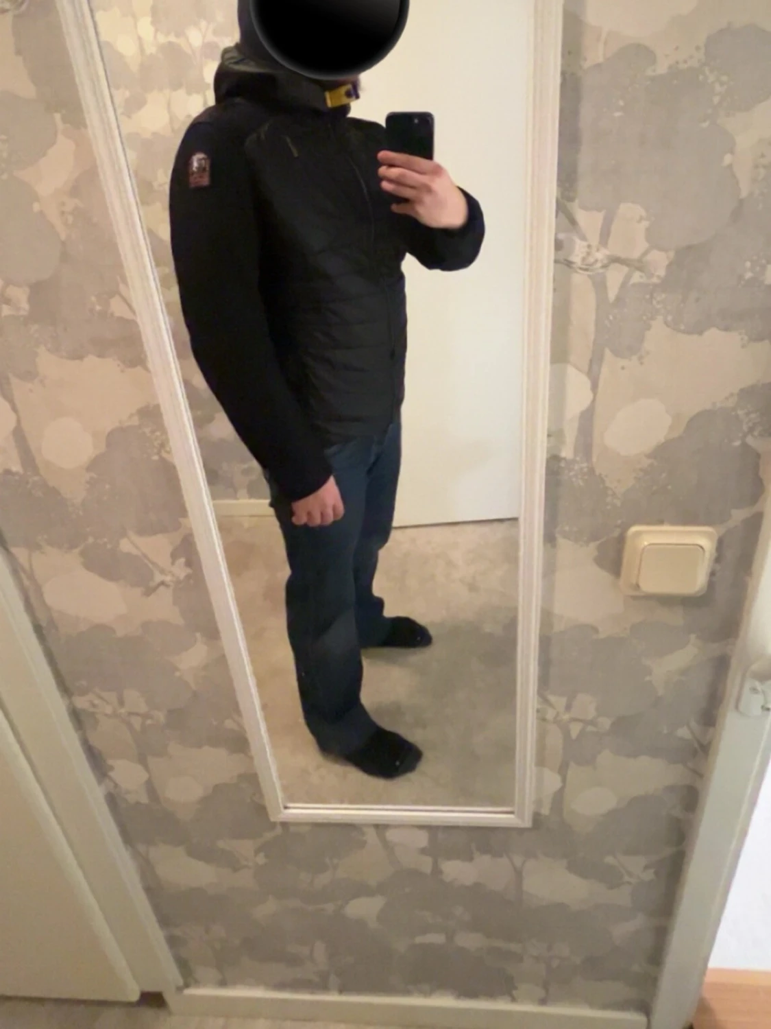 Svart pufferjacka Parajumpers M