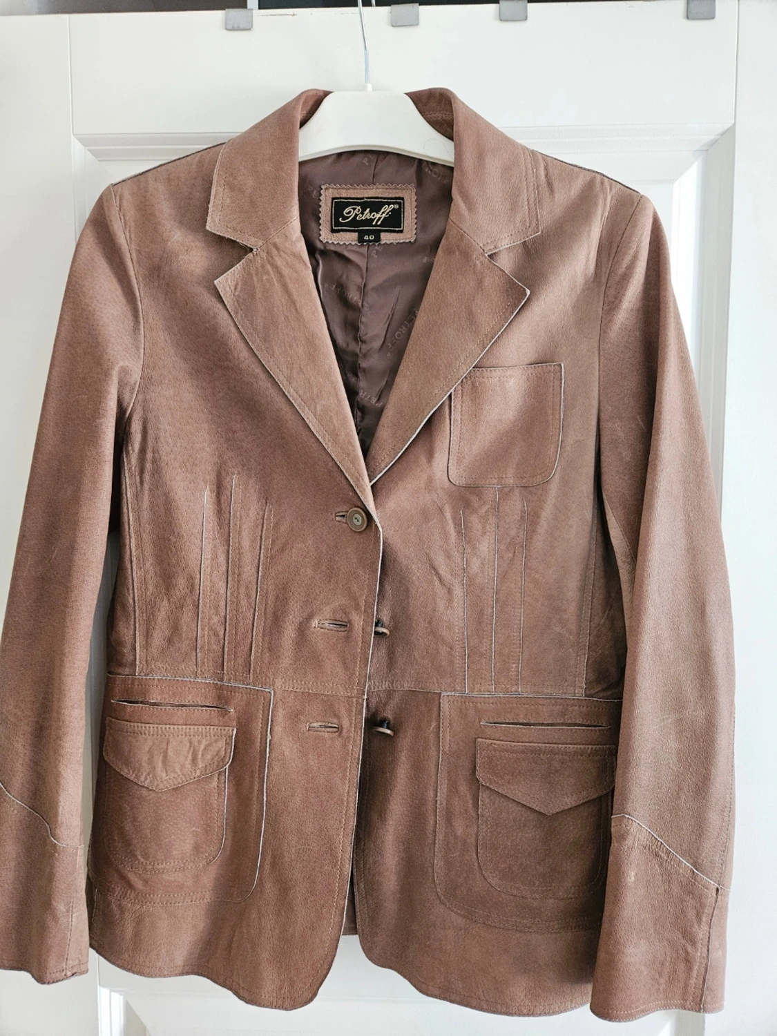 Brun mockakavaj från Petroff