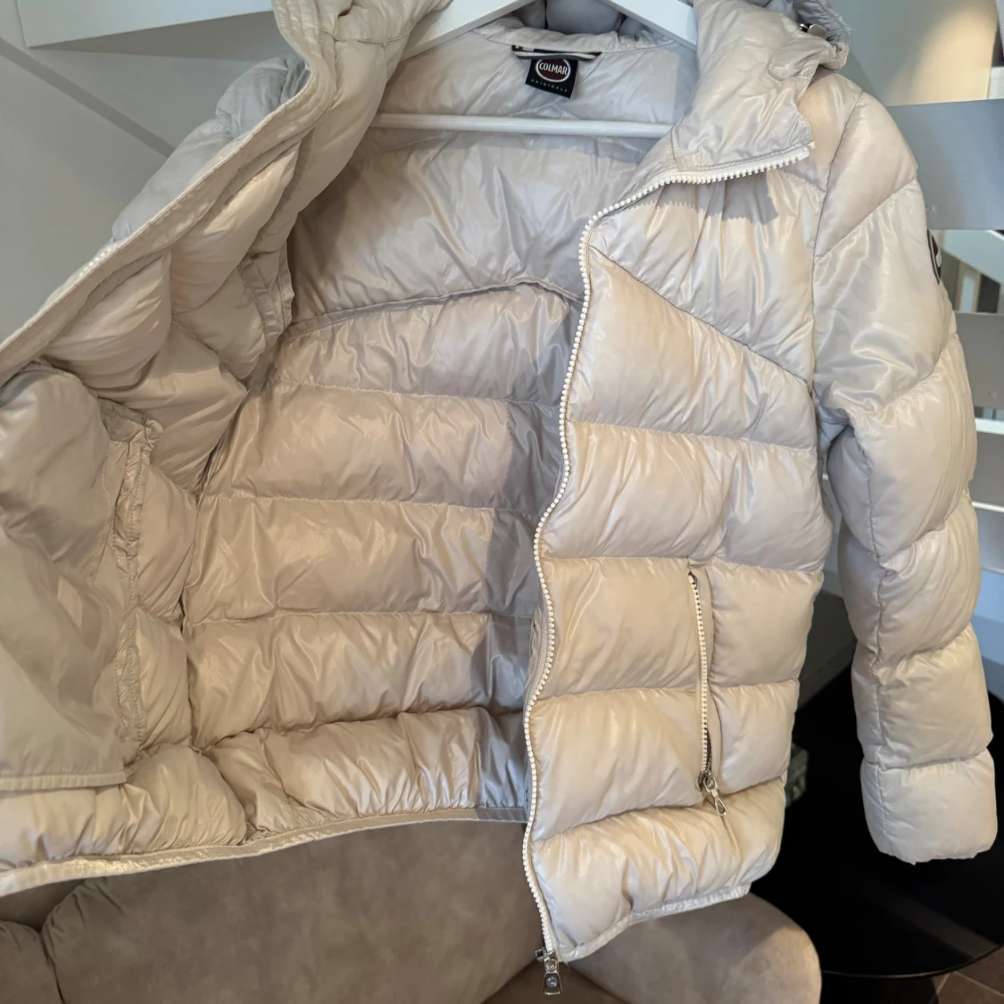 Ljusbeige Colmar pufferjacka med huva - 3