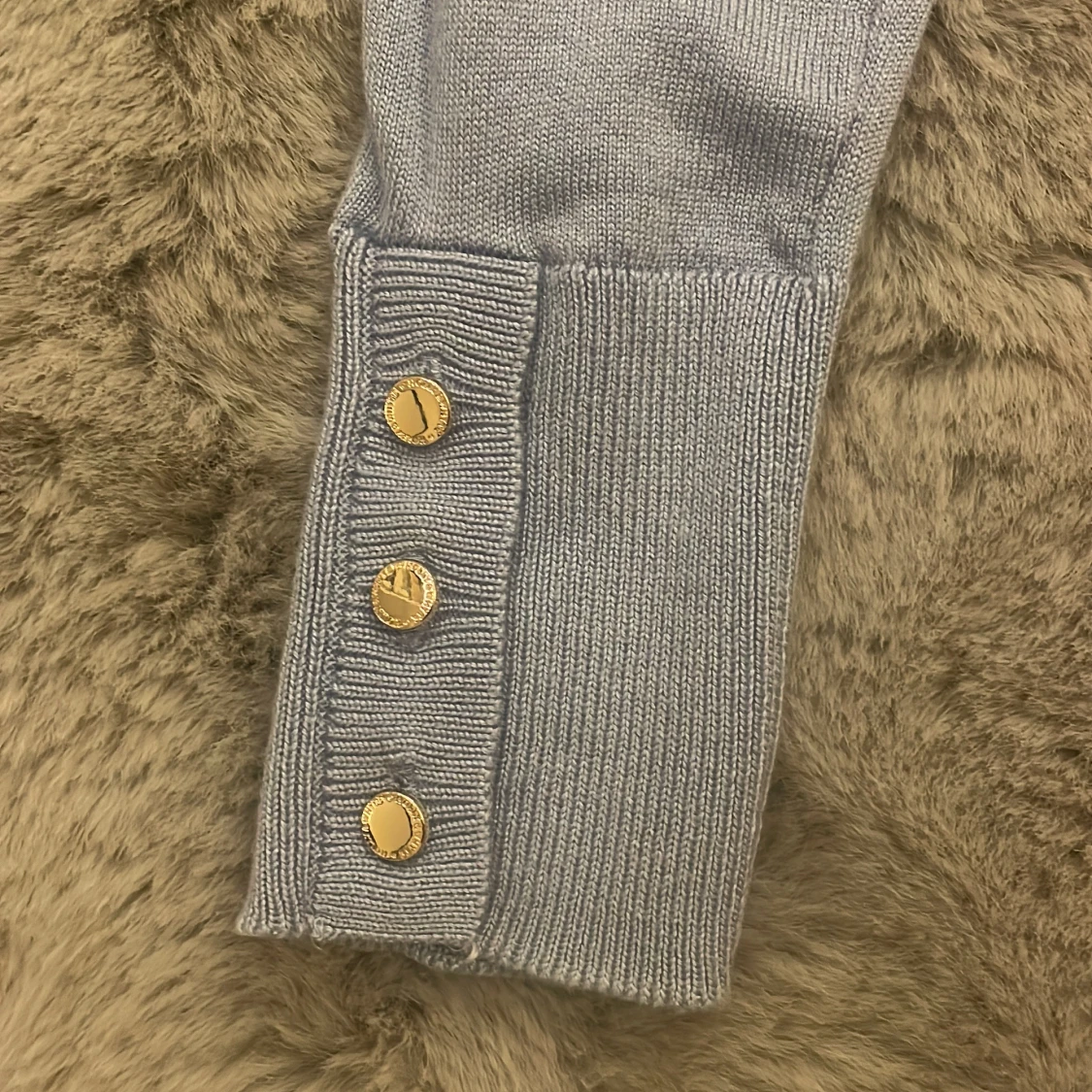 Ljusblå stickad tröja Holly & Whyte - 2