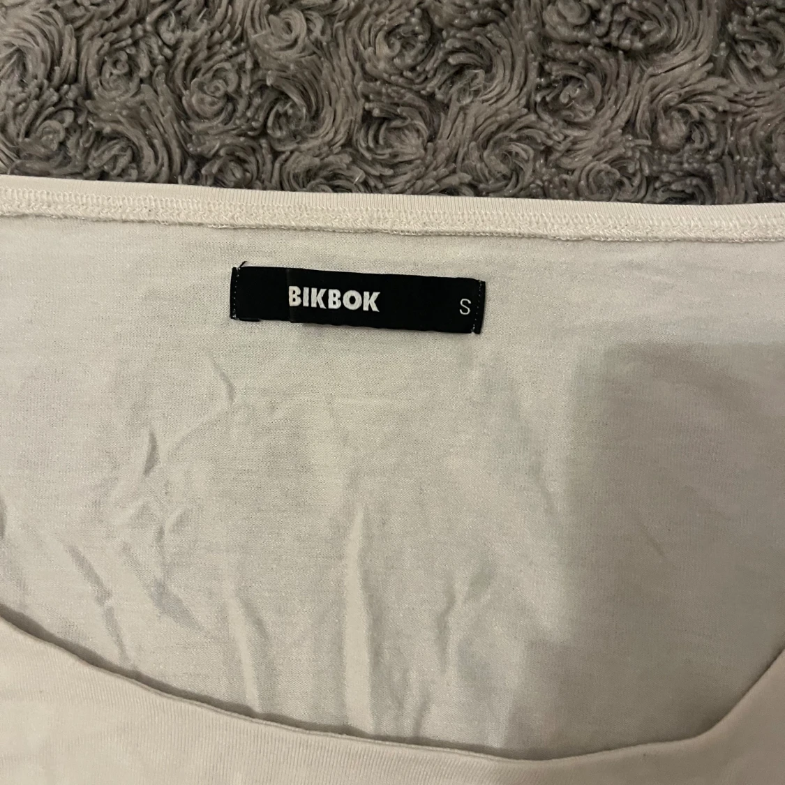 Vit långärmad topp från Bikbok - 1