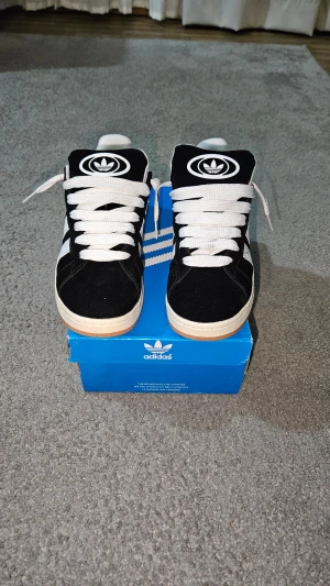 Adidas campus  - Adidas campus aldrig använd 