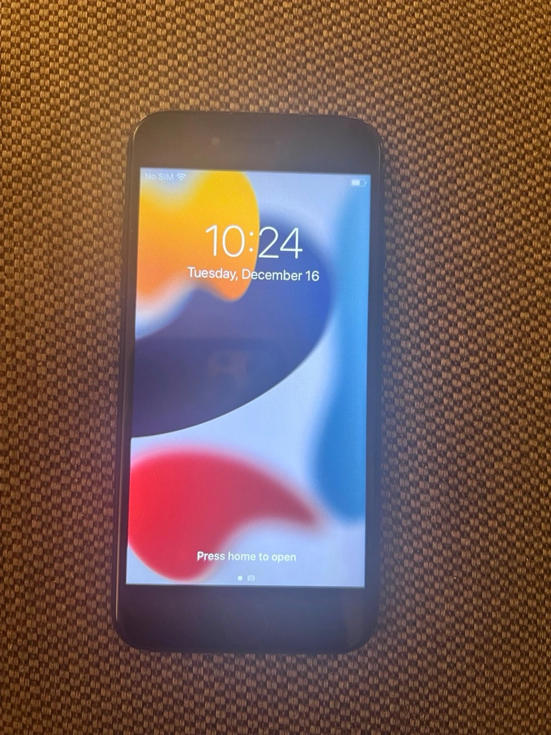 Äkta iPhone 7 32Gb ,nästan som ny