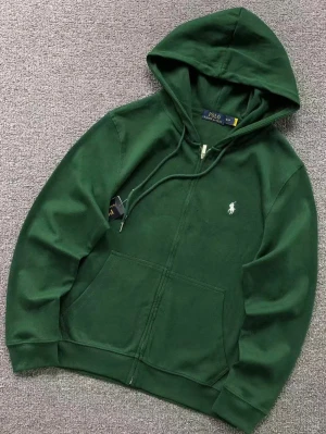 Grön Ralph lauren zip  - Grön Ralph lauren zip i nytt skick 