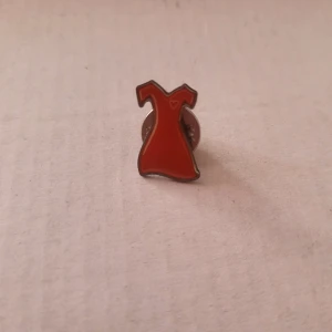 Vintage red dress pin - Go Red For Women Dress Lapel Pin American Heart Association Awareness. Most likely 1990s. No flaws I was able to note.  Bundle discounts: two items 10% off (automatic) three items 15% off, five items 20% off. Message me before purchasing 3+ items for discount.