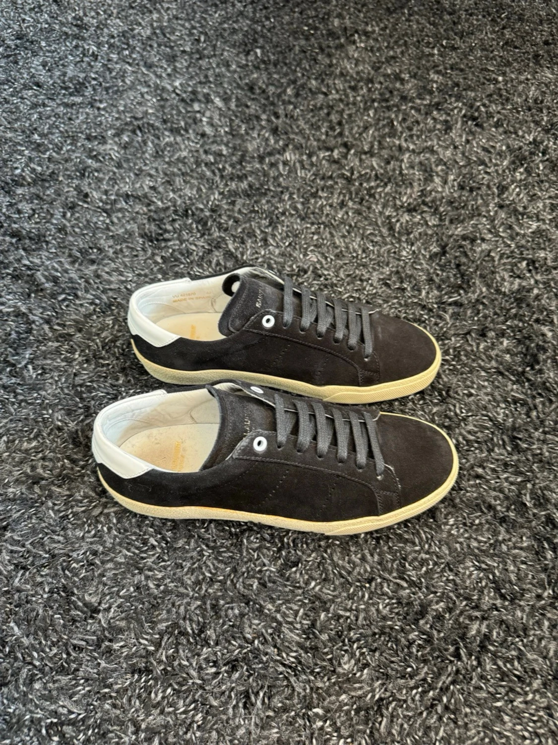 Svarta Saint Laurent sneakers i mocka - 1