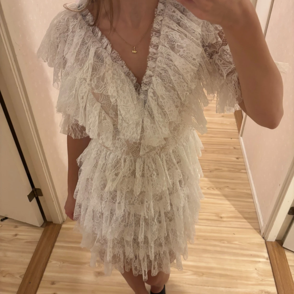 Vit spetsklänning från By Malina