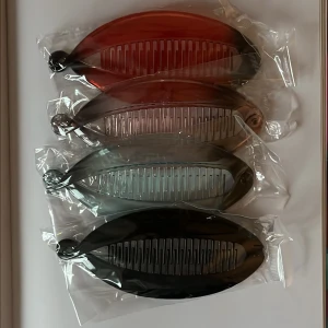 Smycken  - Pris diskuteras vid intresse🤷‍♀️