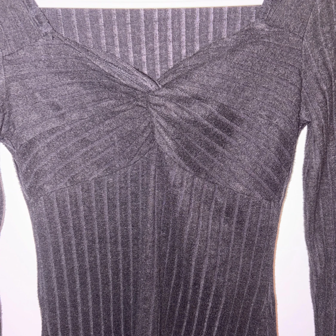 Svart ribbad långärmad topp  - 3