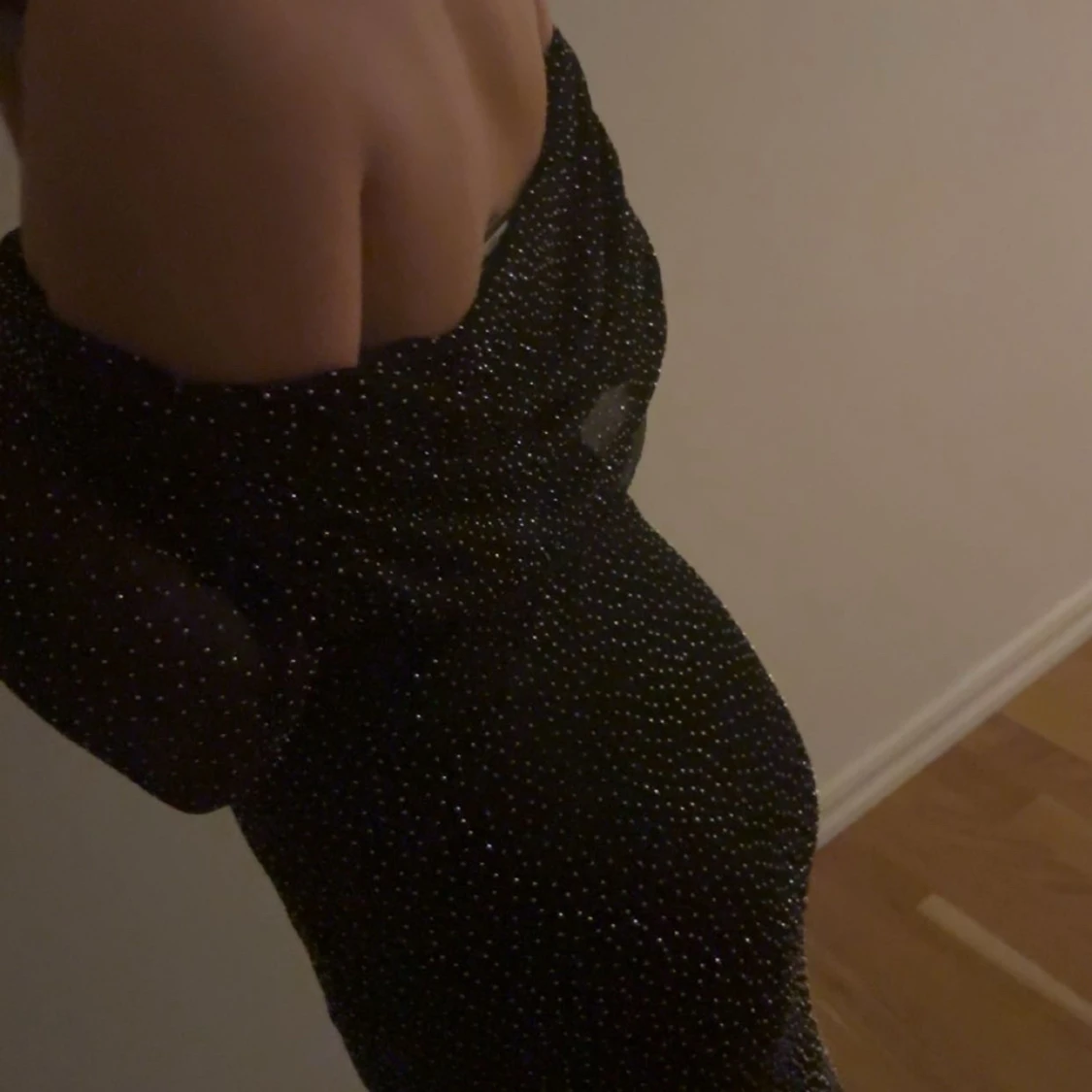 Svart glittrig nyårs klänning  - 3