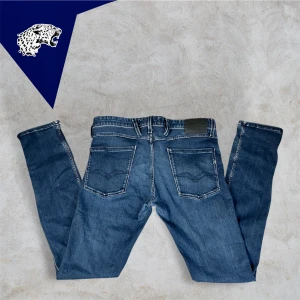 REPLAY ANBASS - Replay Anbass| Skick: 8/10  | Strl W31 L34  | Mått finns om det önskas | Hör av dig om du undrar någonting! 