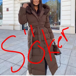 Brun lång dunjacka med päls - Söker denna jackan i storlek S eller XS för under 1000 kr hör gärna av er så blir det ett snabbt köp❤️