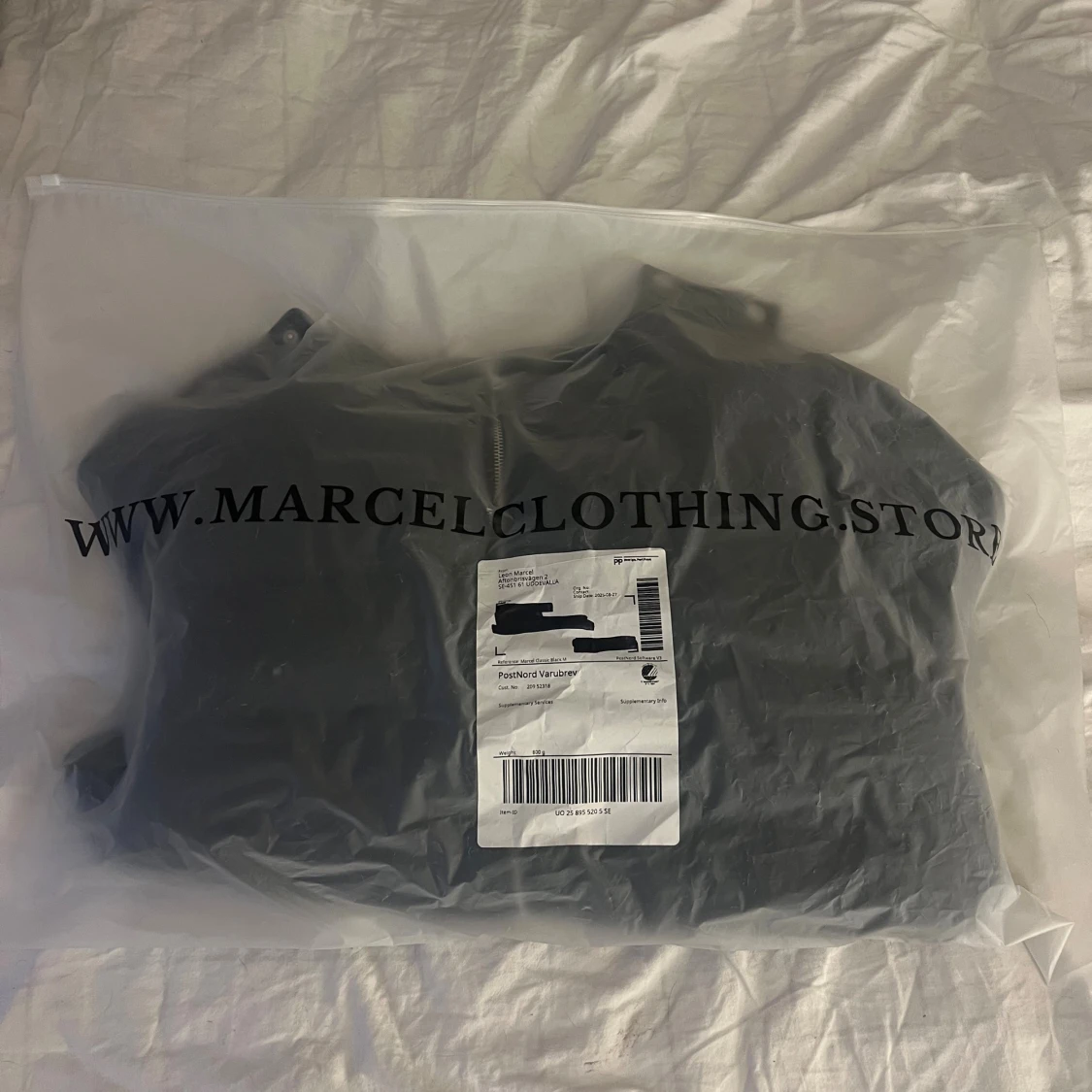 Svart pufferjacka från Leon Marcel - 3