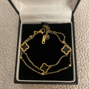 Guldpläterad armband - Rostfrittstål, boxen ingår ej 🌸