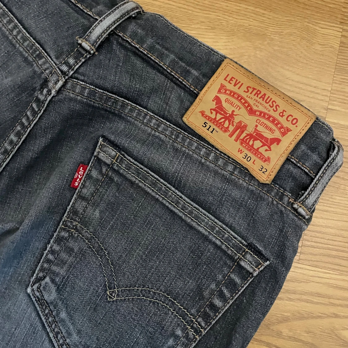 Levi's 511 grå jeans W30 L32 - 2
