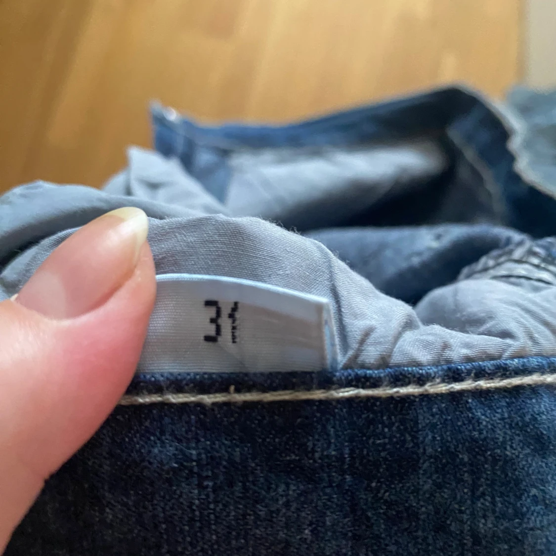 Mörkblå high waist jeans från Sindy - 4