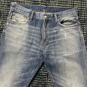  Ralph Lauren Denim & Supply Jeans - Helt nya  Ralph Lauren Denim & Supply Jeans | Innerbenslängd 82 Lårvidd 30 Fotvidd 20 Midja 40