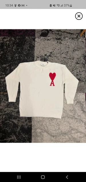 Ami paris tröja  - Knappt använd storlek S väldigt bra kavlite 