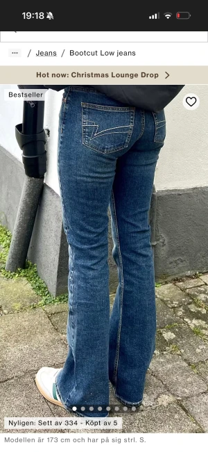 Jeans från junkyard - Oanvända jeans från junkyard. Nypris 599kr styck, men säljer för 350kr styck. Storlek M i båda💗