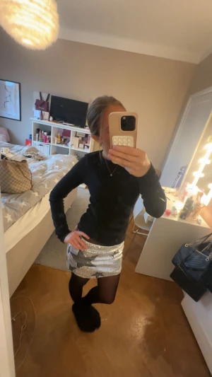 Glitter kjol - Perfekt kjol inför nyår med paljetter 