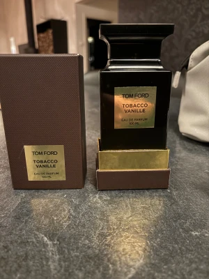 Tom Ford Tobacco Vanille - Helt ny köpt Tom Ford parfym 100ml, oanvänd och även kvitto finns