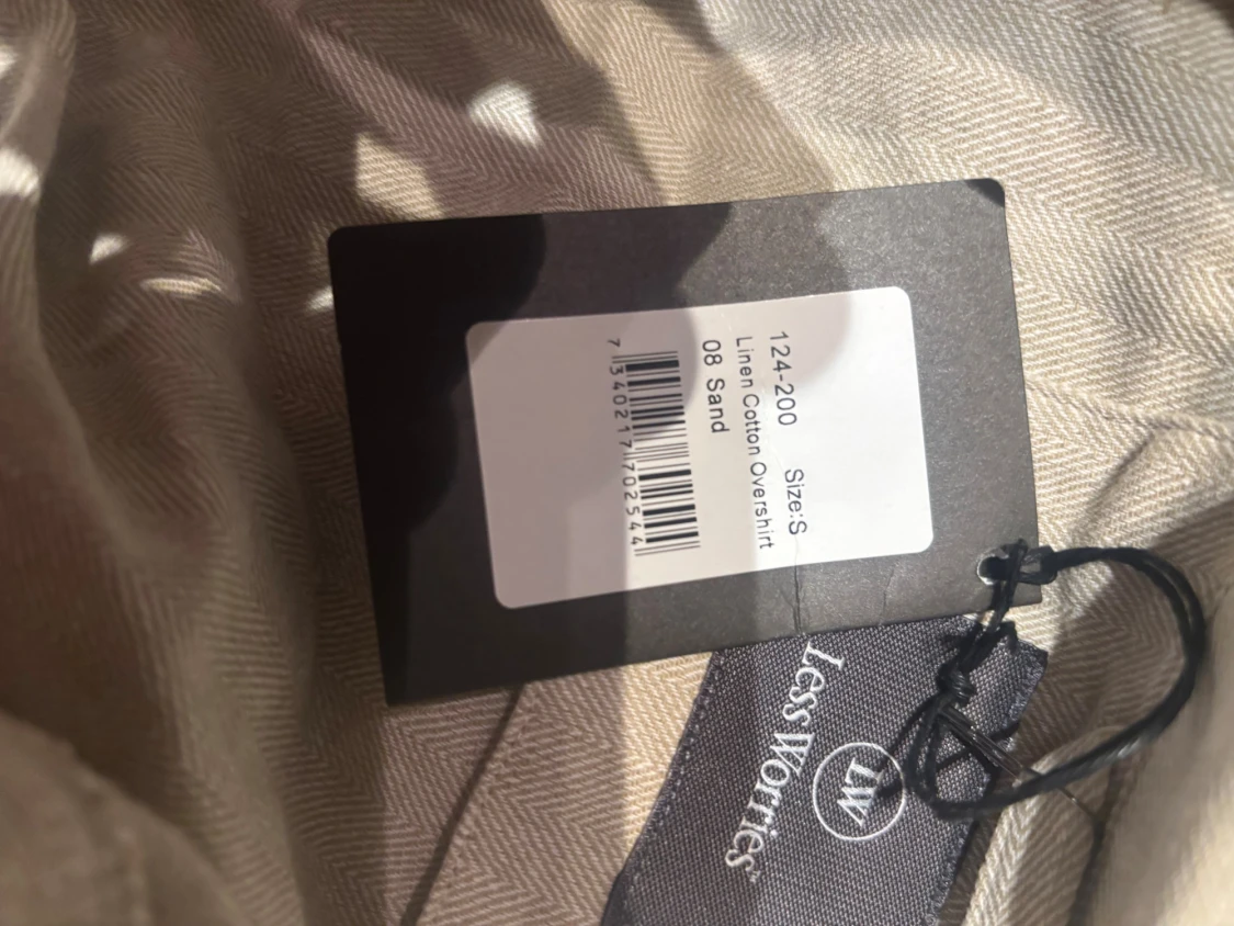 Sandfärgad overshirt från Less Worries - 1