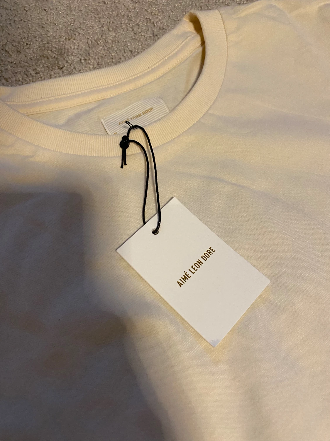 Aimé Leon Dore creme t-shirt med tryck - 3