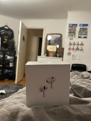 AirPods Pro 2  - Riktigt bra skick, helt nya! 