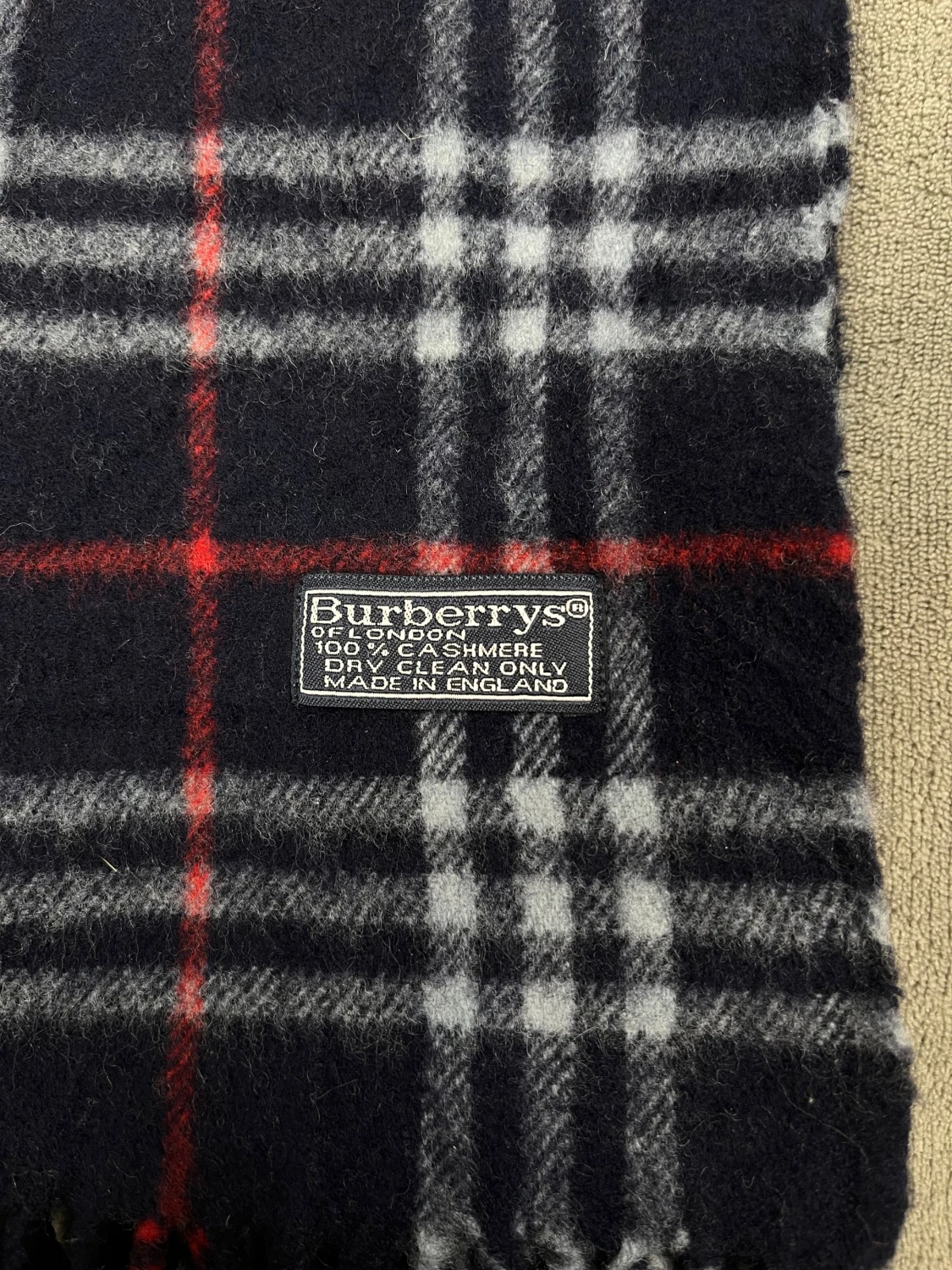 Mörkblå Burrbery halsduk  - 3