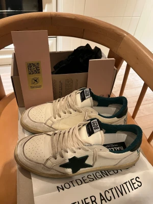 Golden goose ballstar - Bra skick kommer med box mm. Köpta på plick sen innan… små i storleken också så passar 45