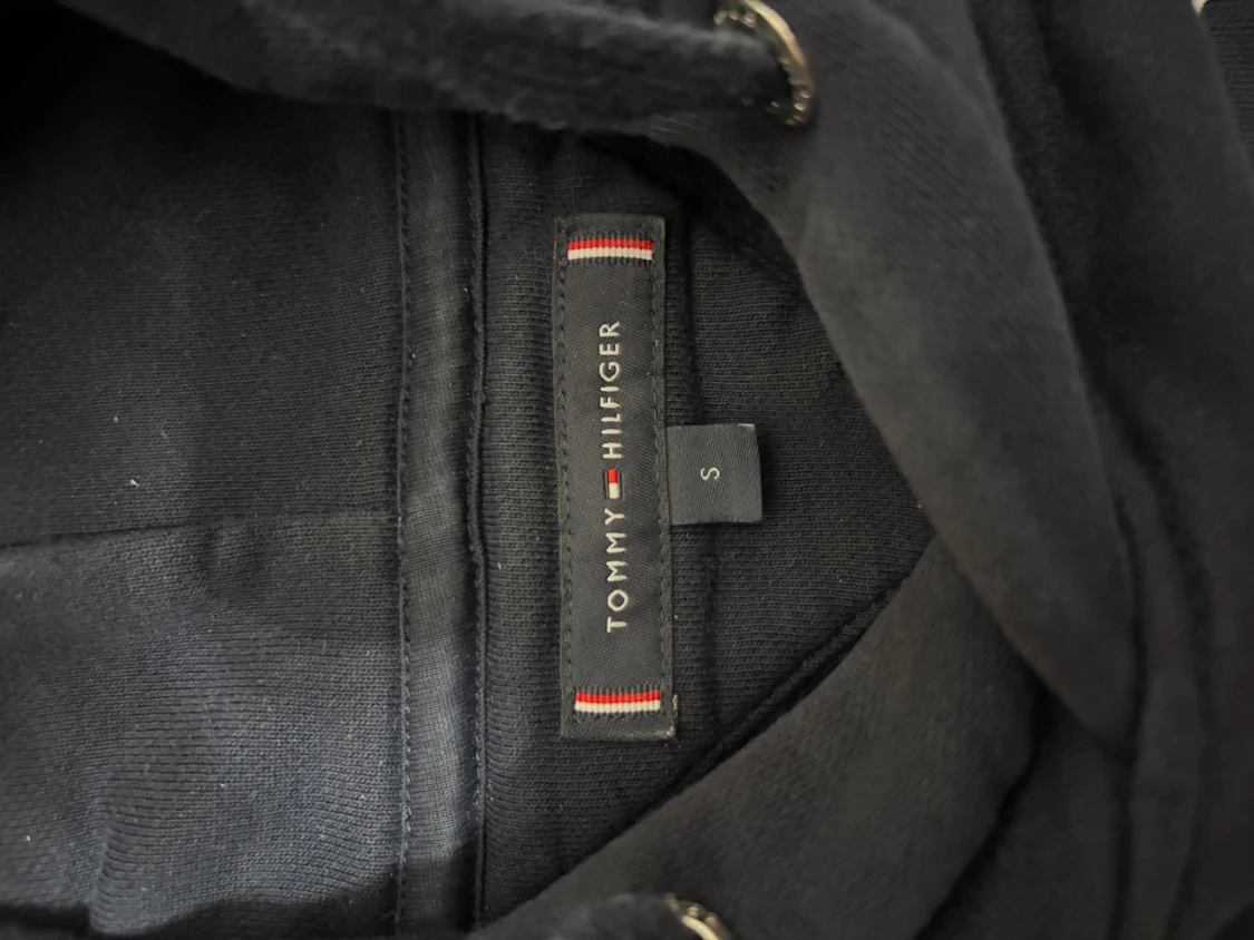 Mörkblå hoodie Från Tommy Hilfiger - 3