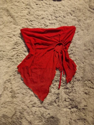 Röd topp - Från shein och inte använd. Mycket fin inga fläckar.