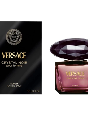 Versace Crystal Noir Parfum  - Versace Crystal Noir pour femme är en elegant parfym med lyxig design. Har bara testat den med ett par sprut så helt ny! Detta är då EDP som i äkta parfym och inte EDT som är en bodymist typ, EDP Parfym! Ny pris är 2045kr, 90ml så det är en stor flaska.