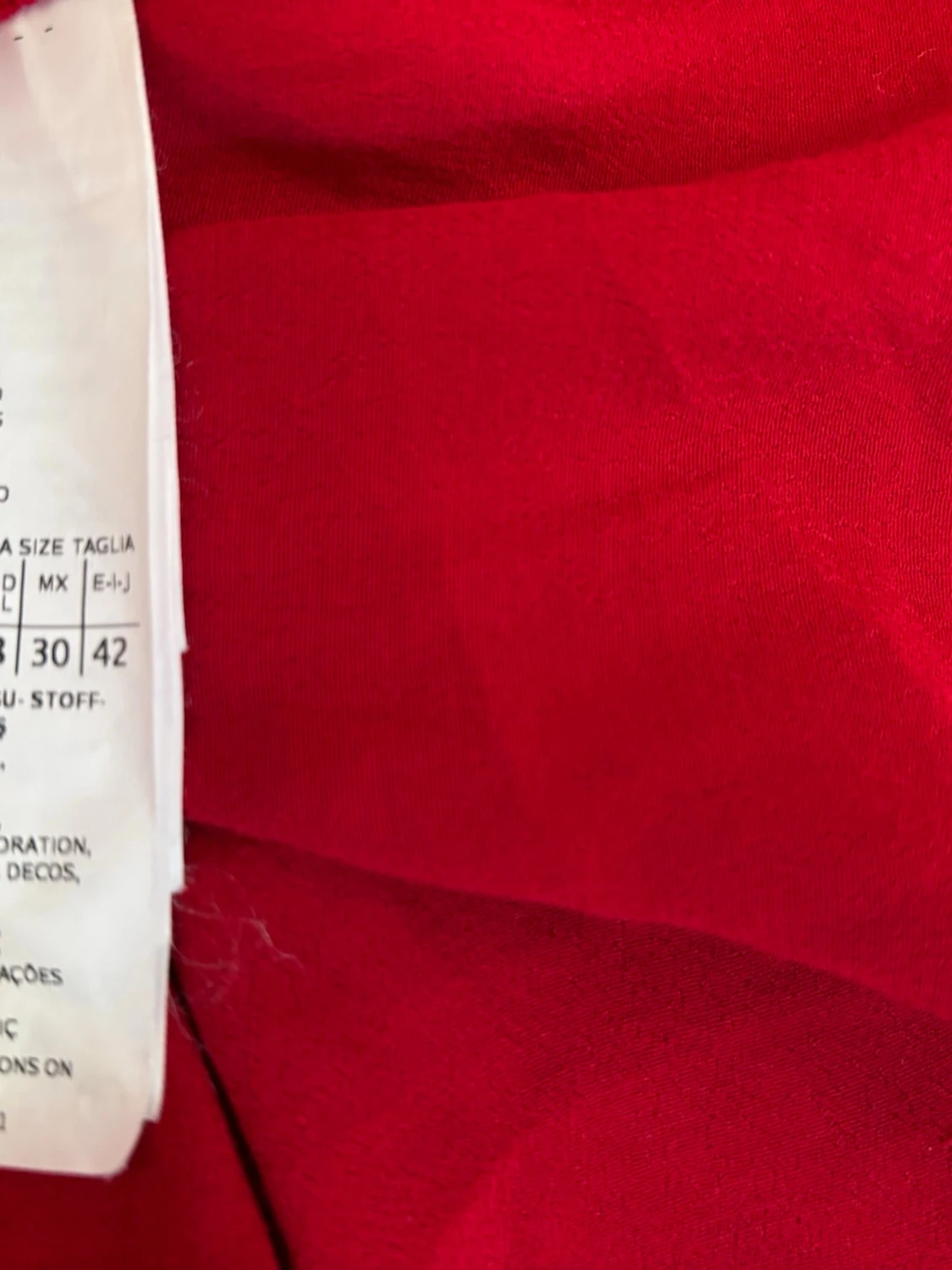 Röd midiklänning från MAX&Co. Storlek UK 10/S - 6