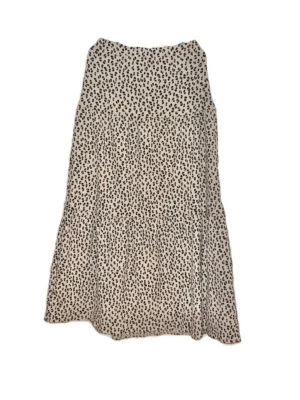 Leopardmönstrad kjol - Säljer en lång volangkjol från Kappahl med leopardmönster. Kjolen är perfekt till sommaren☀️💕 inga skador eller fläckar! Använd endast 2-3 ggr. Hör av er vid funderingar🙌🏼