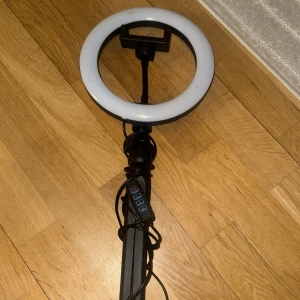 Selfie stick med belysning - Selfie 