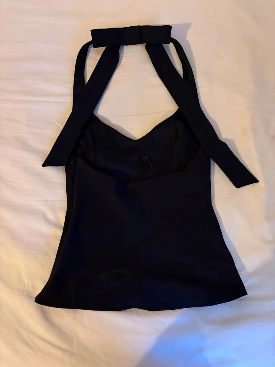 Svart korset likande halternecktopp med rosett från Zara - 2