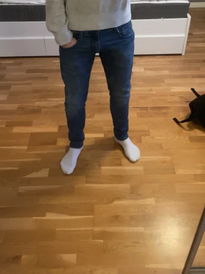 Nya replay jeans  - Nya replay jeans i storlek 30/32. Skriv vid funderingar! 